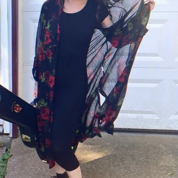 EMBER Mid Length Sheer Duster Kimono 3/4 Sleeves Floral Red Black Womens Size M - Picture 2 of 14